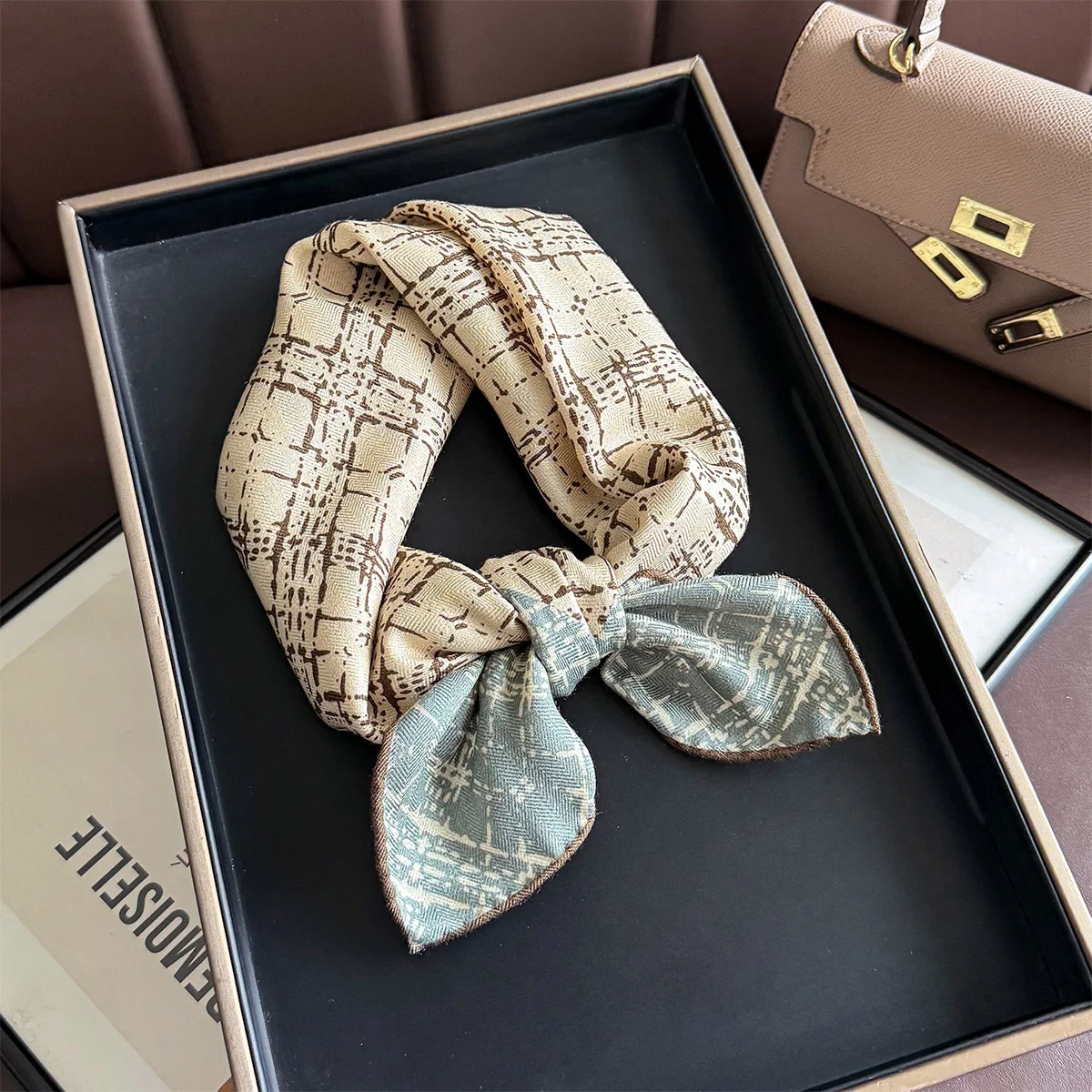 Fashion 82% wool 18% Real Silk Scarf for Women Shawls Wraps Foulard Scarves Pashmina Female Hijab Bandana bufanda Poncho bandana