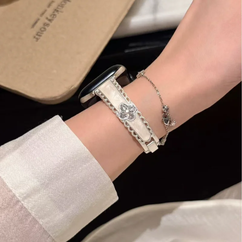 Metal watchband for Huawei band 11 Pro/10/9/8 Sport strap for Huawei watch Fit5/Fit4 Pro Four-leaf clover Bracelet Women Wrist