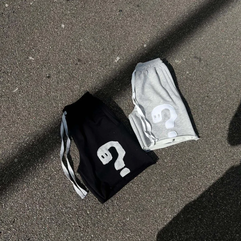 アメリカン・ハイストリート・ヘビーウェイト・ヴィンテージプリント・ショートパンツ（ダメージ加工、ルーズフィット、ドローストリング付きカジュアルパンツ）