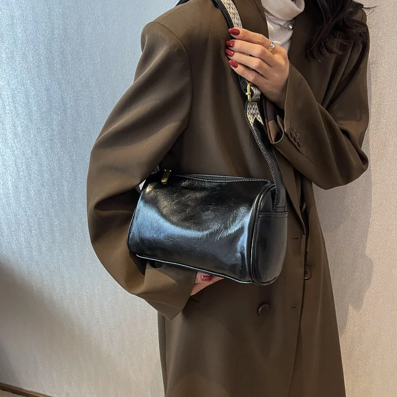 حقيبة كروس واسعة الحزام لعام 2025، محفظة كتف نسائية متخصصة، حقيبة نهارية ليلية، حقيبة حبال كاجوال، مقبض علوي بسيط #1