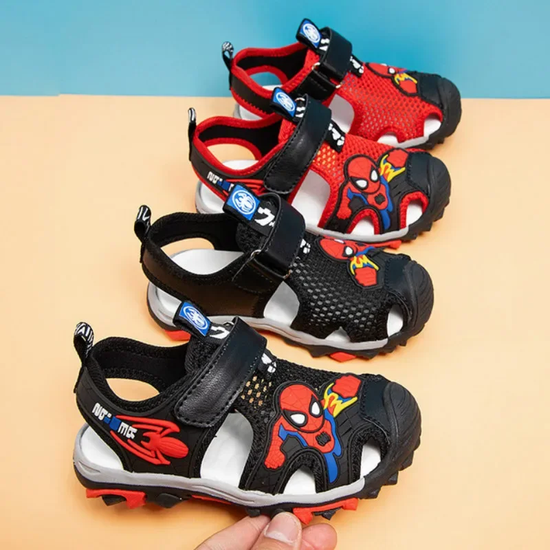 Sapatos infantis de couro PU Spider Man Cartoon, dedo do pé fechado, ortopédico, antiderrapante, sandálias esportivas infantis, meninos, meninas, estudantes, verão