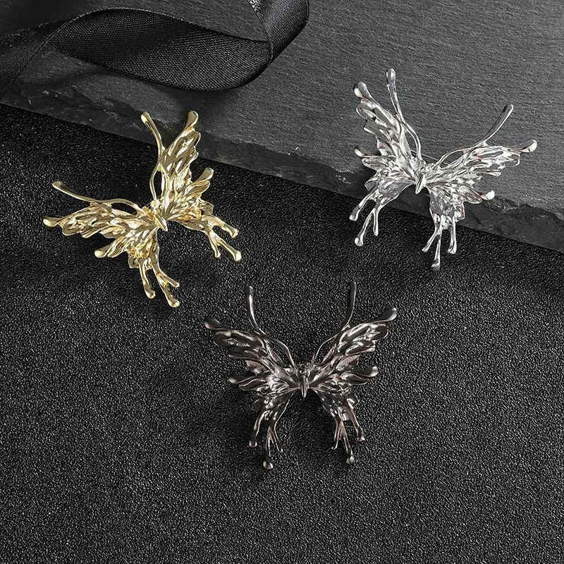 Vintage Irregular Texture Butterfly Brooch, Liquid Shape Hollow Butterfly Badge, Trendy Gothic Fashion Decorative Pin Gift for Women