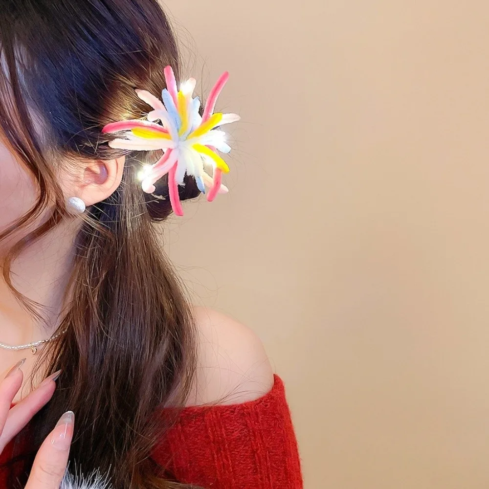 

Twist Bar LED Glow Hairpin LED Glow Photographic Headwear Glow Duckbill Clips Light Up Colorful New Year Headdress Decorations