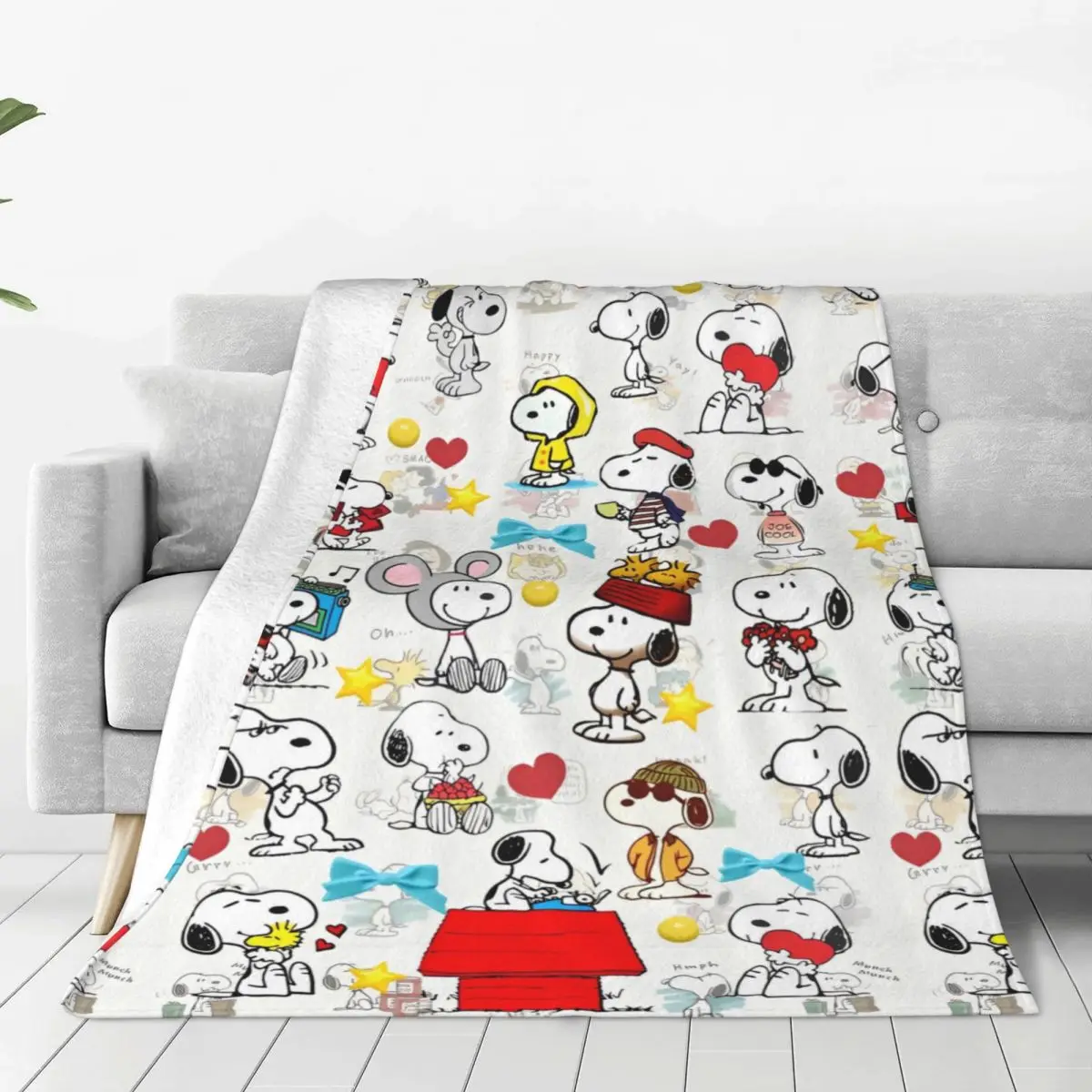 Snoopy Flannel Blankets Miniso Warm Soft Throw Blanket for Bedroom Decorative Comfortable Bedspread Sofa Bed Cover