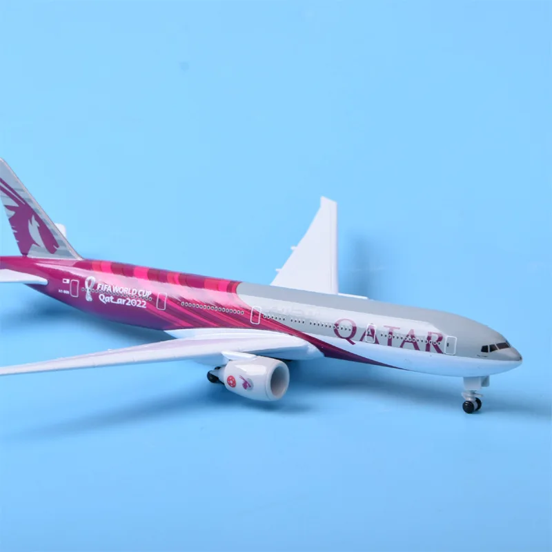 

20cm Simulation Qatar Airways Boeing 777 Model Aircraft Alloy Decoration Gift Collection