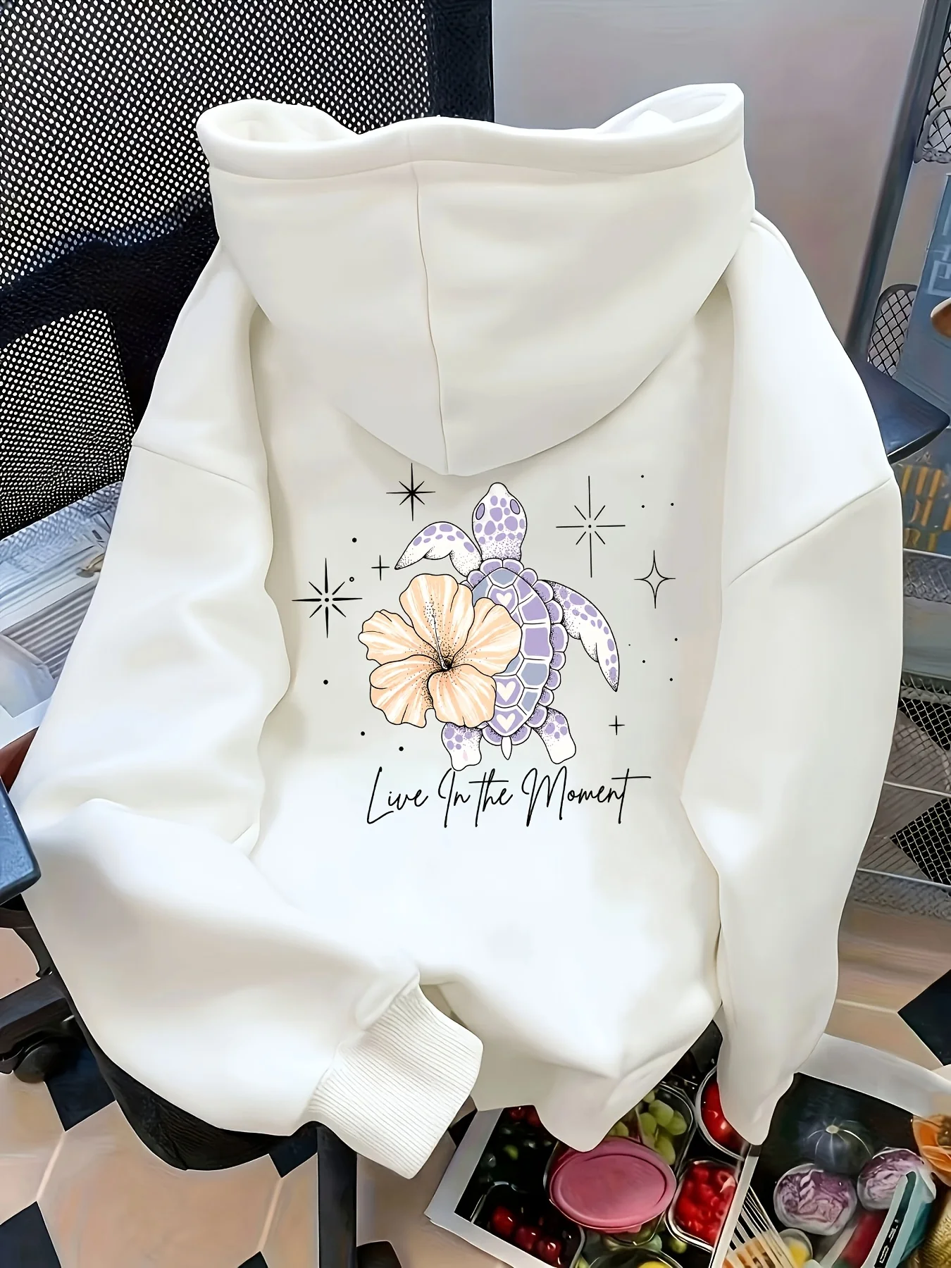Women's Casual Hoodie Turtle and Floral Double-Sided Print Sweatshirt Vintage Style Pullovers with Pockets Clothes Cute Design