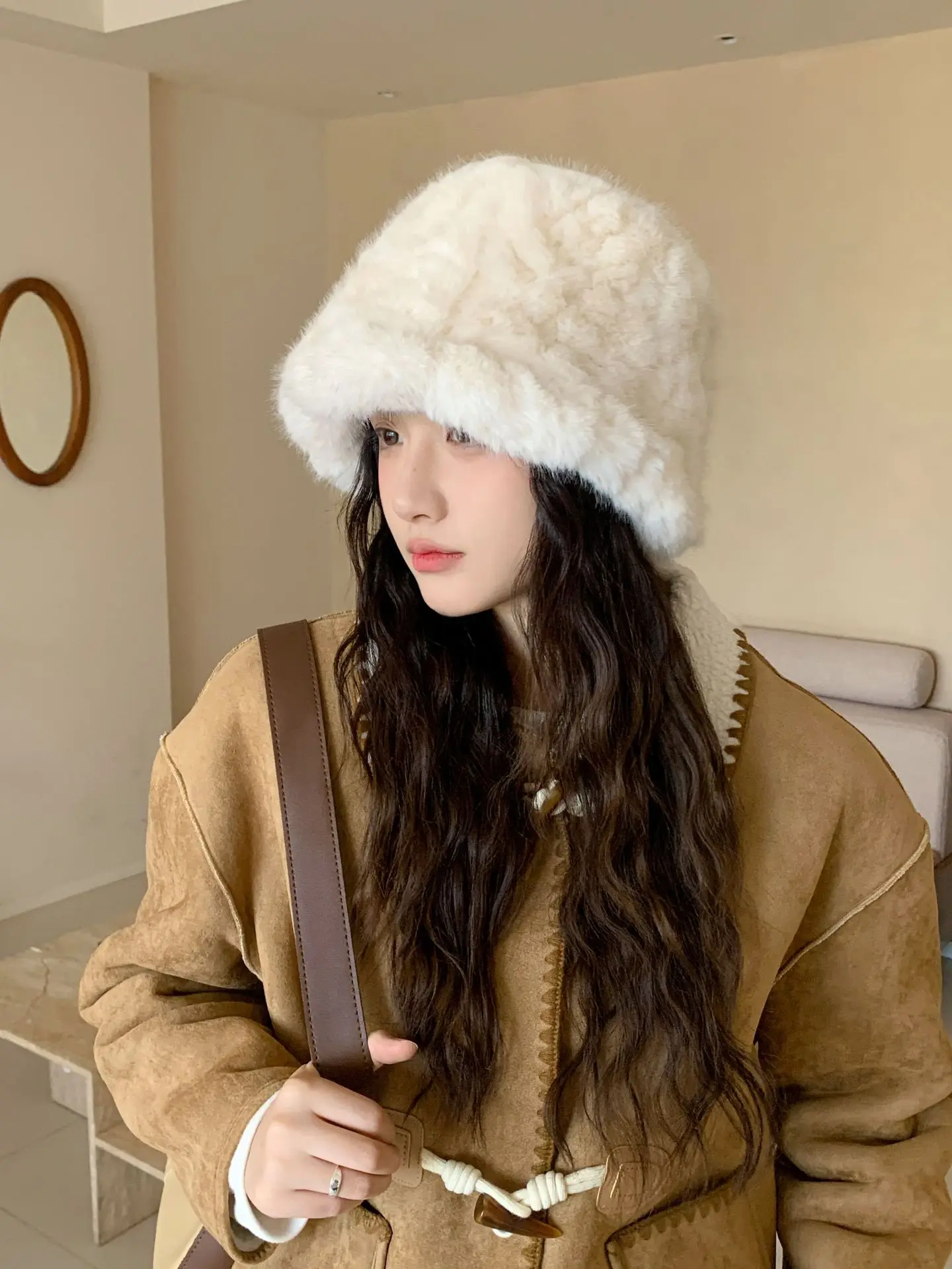 

Осенне-зимняя плюшевая рыбацкая шляпа в стиле ретро, утепленная флисовая женская модная кепка-ведро, шляпа-ведро, модный уличный головной убор