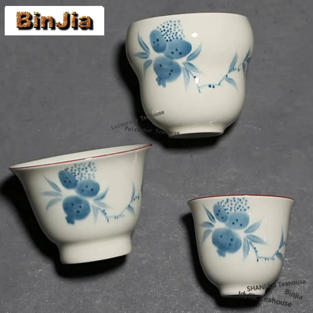 

Hand-painted Pomegranate Master Cup Underglaze Color Handmade Teacup Boutique Sample Tea Cup Meditation Cup for Tea Ornaments