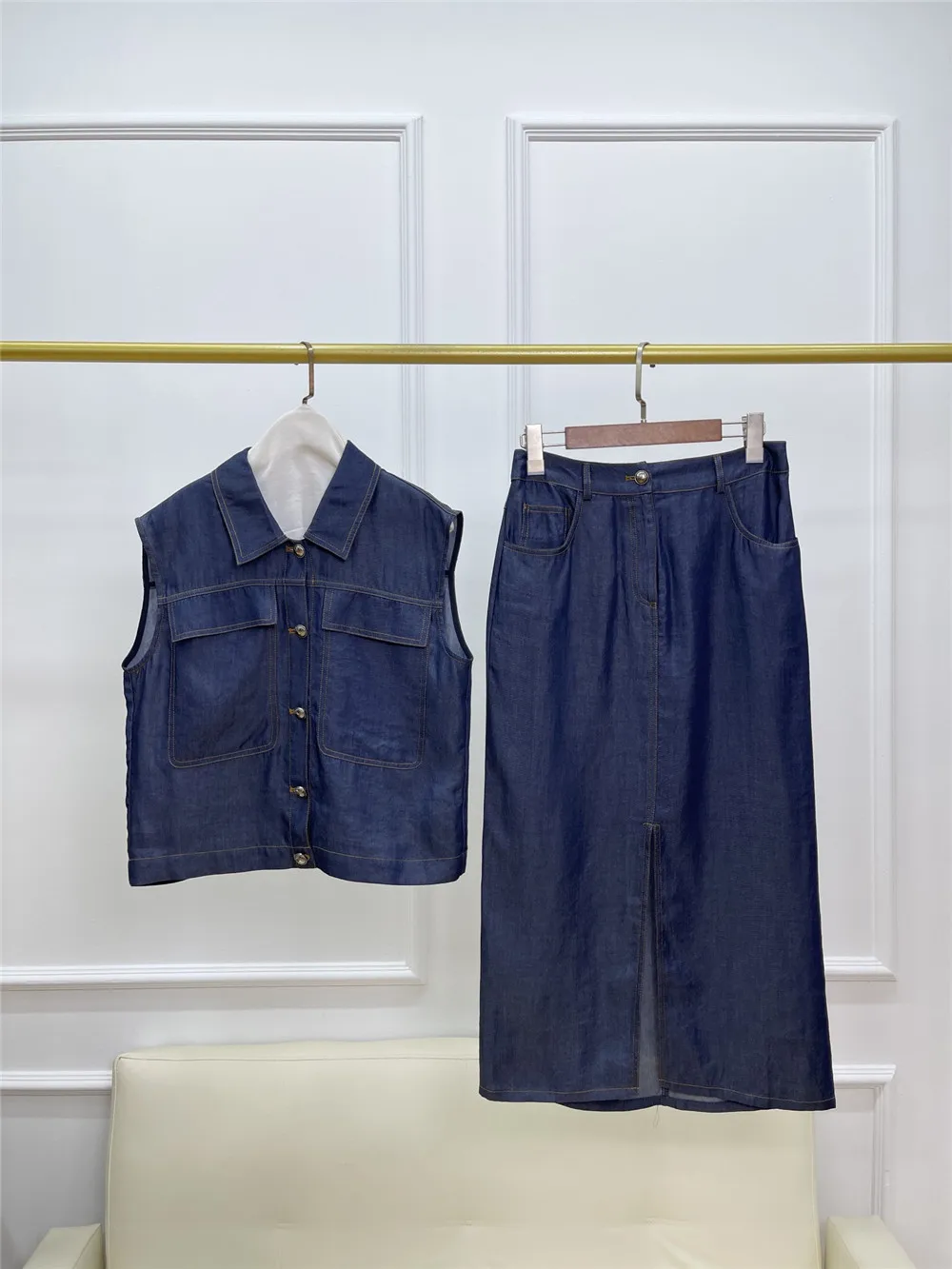 

Women's Silk Denim Suit temperament Denim Vest Top+ Half-Skirt Female two-piece Set