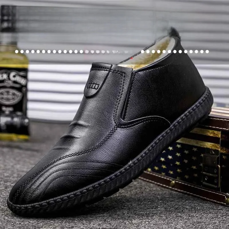 

Men's Winter Cotton Shoes High Top Warm Fleece Soft Bottom Waterproof Non-Slip Casual Shoes for Middle-Aged And Elderly Fathers