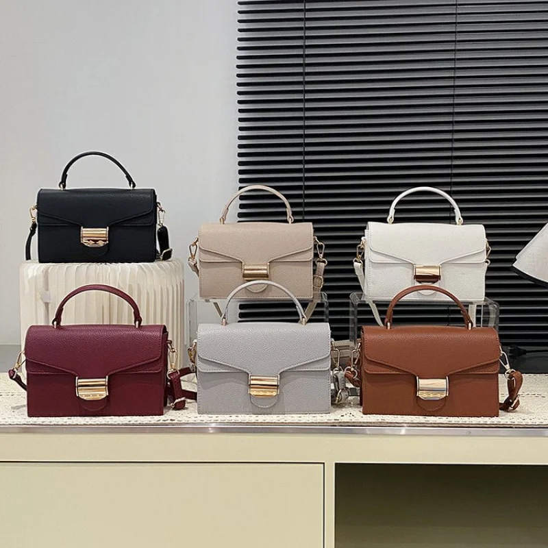 

Luxury Brand Fashionable Leather Women's Shoulder Bag Elegant Classic Paris Designer Trendy Vintage Bag