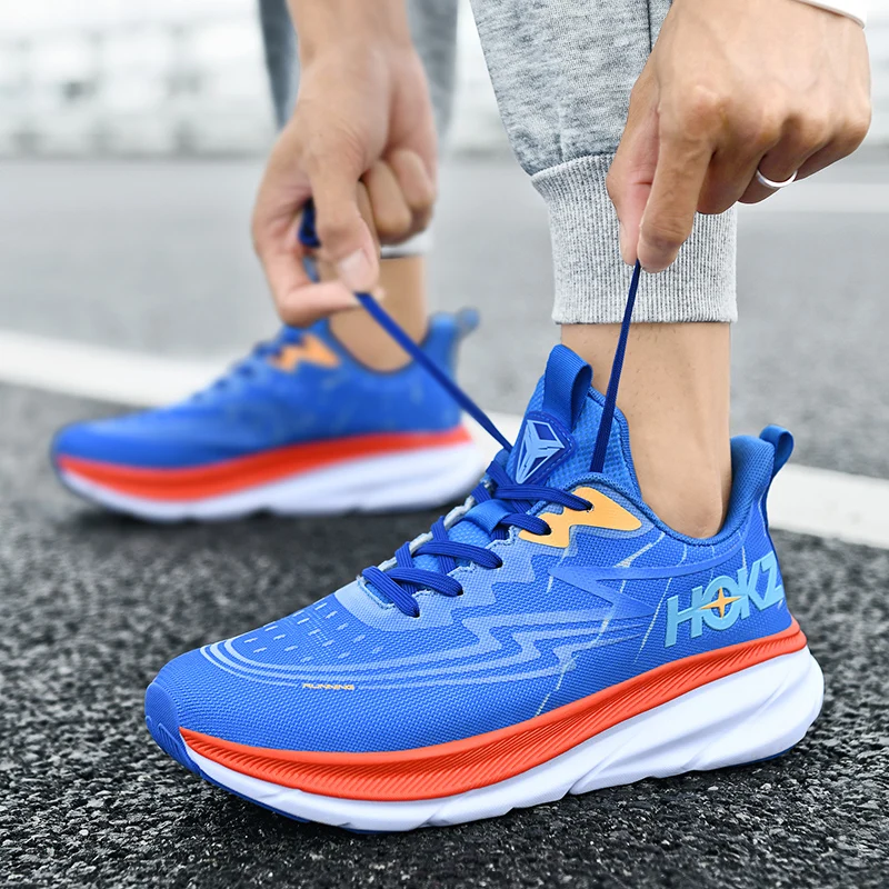 New Running Shoes Men Women Breathable Running Footwears Light Weight Walking Shoes Luxury Gym Sneakers