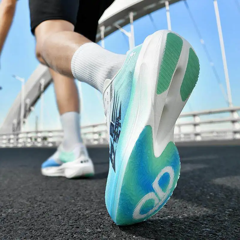 

Comfortable walking and jogging shoes for men and women Versatile and comfortable running trainers Casual sports shoes