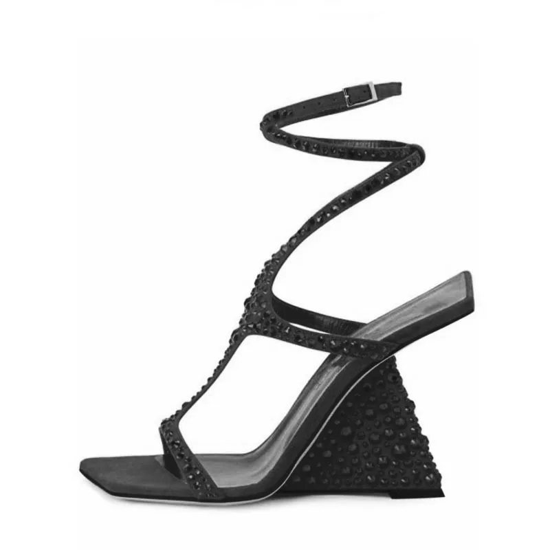 Arden Furtado 2024 Summer Square to Open toe Super high heel Elegant Buckle strap Wedges Crystal Cross tied Modern Sandals