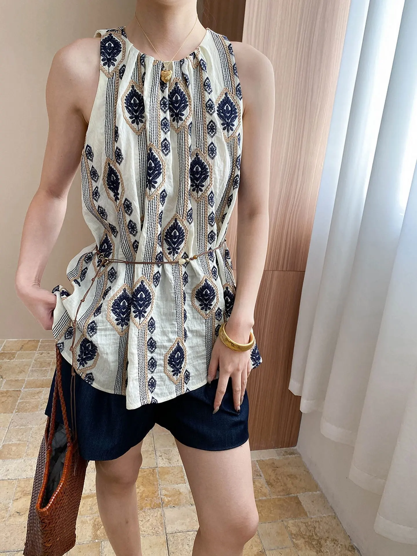 

n Sle Embroidered Linen Svel Vest Unique oulder out Super Beautiful Summer Ladies Top Faion Trend