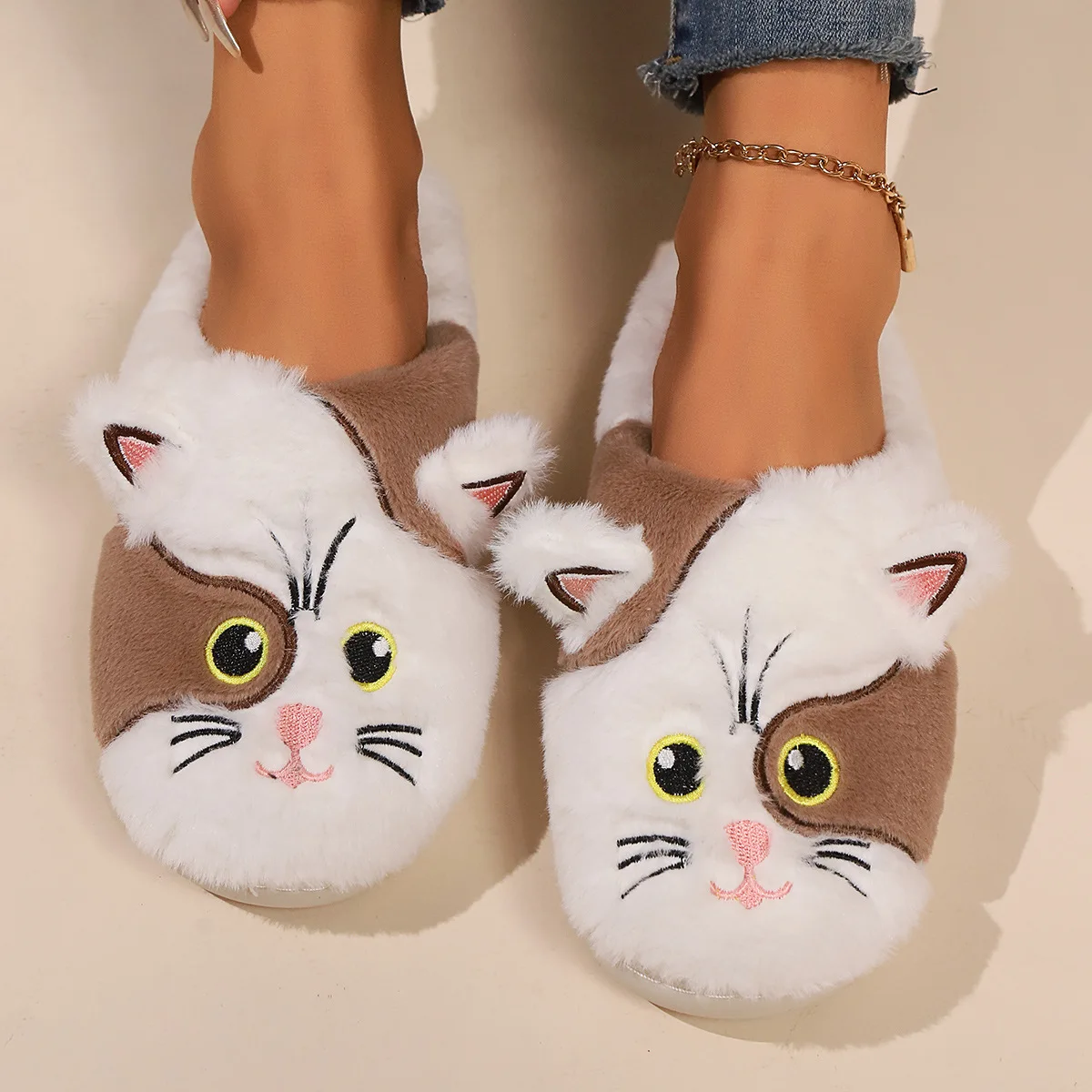 2024 New Arrival  Ins Hotsale Cat Slippers Women's Autumn Winter Home Slides Floor Shoes Unisex Warm Cotton slippers Ladies