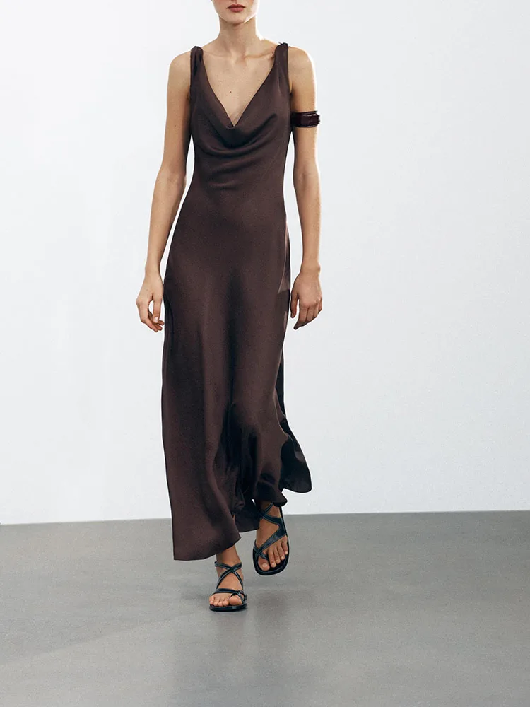 夏の新作セクシーな背中見せノースリーブシルクサテンロングドレス レディースファッション ギャザーウエストVネックAラインガウン
