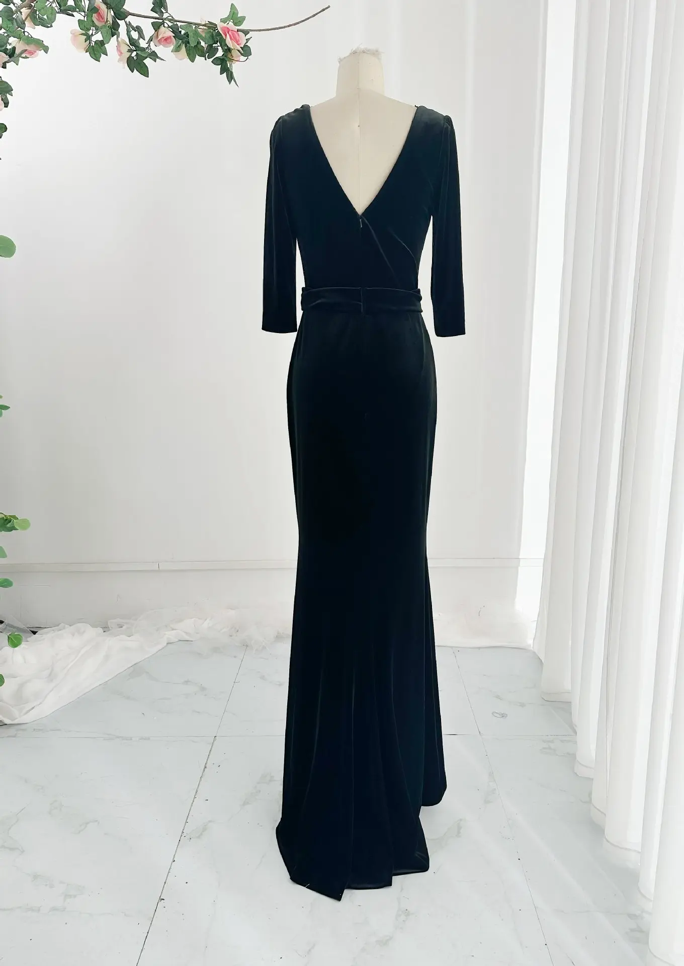 Black Intellectual Elegant V -Shaped Long -Sleeved Long -Sleeved Super Slimmed Mermaid Banquet Hosted Evening DressM2208