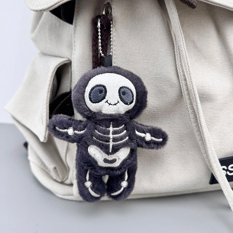 Keychain New for Fun Label Skull Cute Bag Pendant Accessories Doll Girl and Women's Holiday Gift