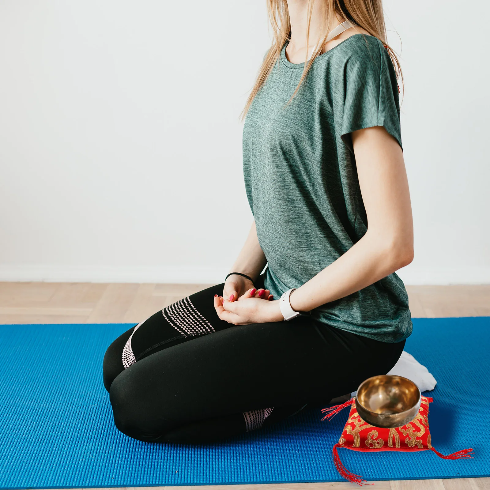 

Handmade Singing Bowl Cushion Pad Perfect Size Tibetan Sound Bowl Mat for Meditation Yoga Relaxation Buddhist Ritual Instruments