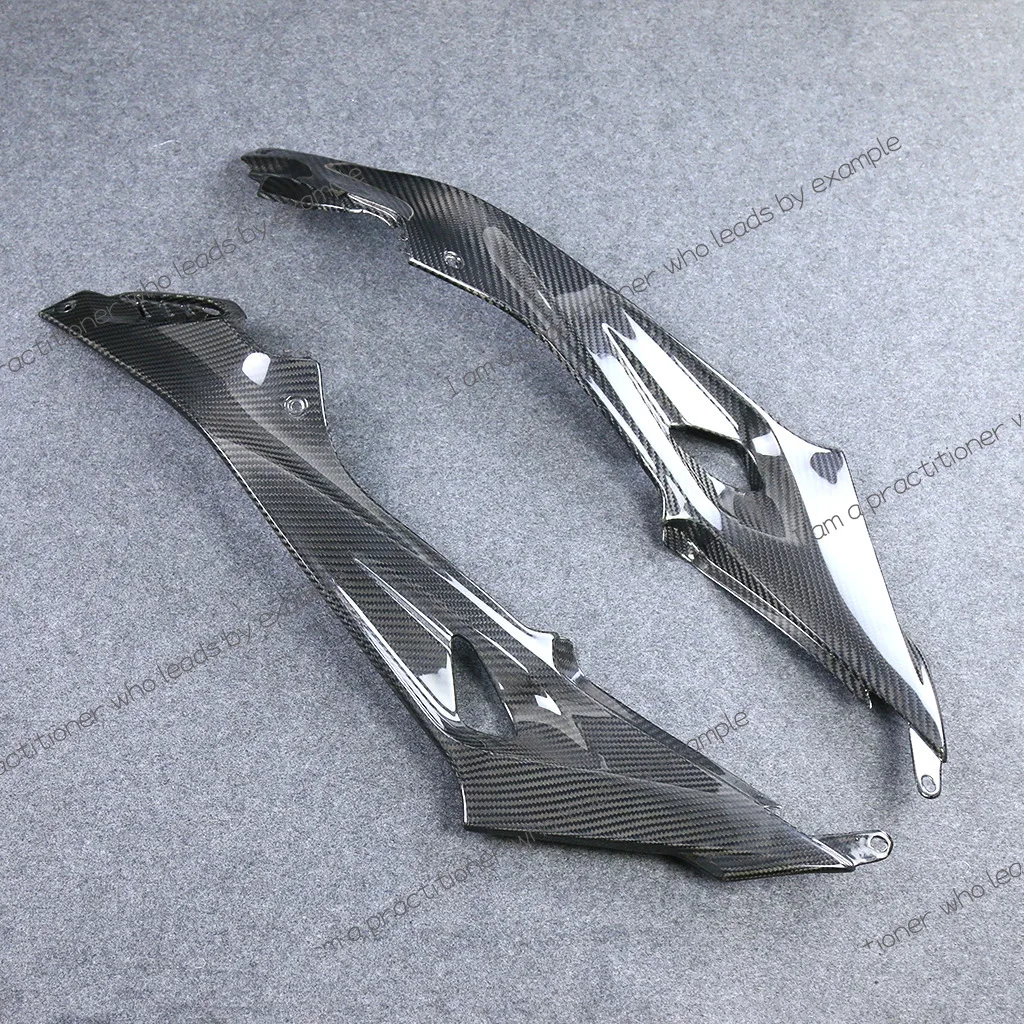 

For BMW BMW S1000RR/S1000R motorcycle shell accessories, carbon fiber fuel tank side panels