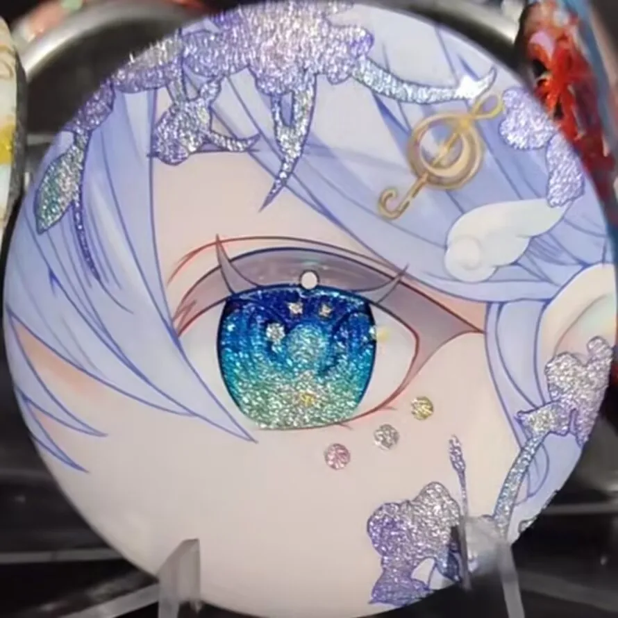 게임 주변기기 "바칸: 스타 레일"의 58mm 크기의 멋진 별 모양 배지에는 샌드 골드, 로빈 등 다양한 별이 새겨져 있습니다.