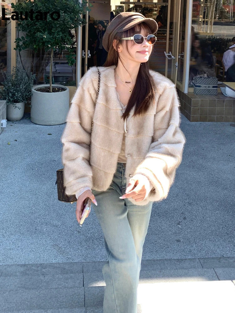 

Lautaro Autumn Winter Thick Warm Soft Striped Short Shaggy Faux Fur Coat Women V Neck Elegant Luxury Chic Fluffy Jacket 2026