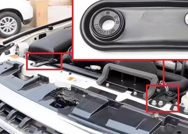 1 Piece Radiator Support Insulator for Pajero V60 V70 Radiator Upper Bracket for Montero V80 V90 Bracket for Shogun 1351A014
