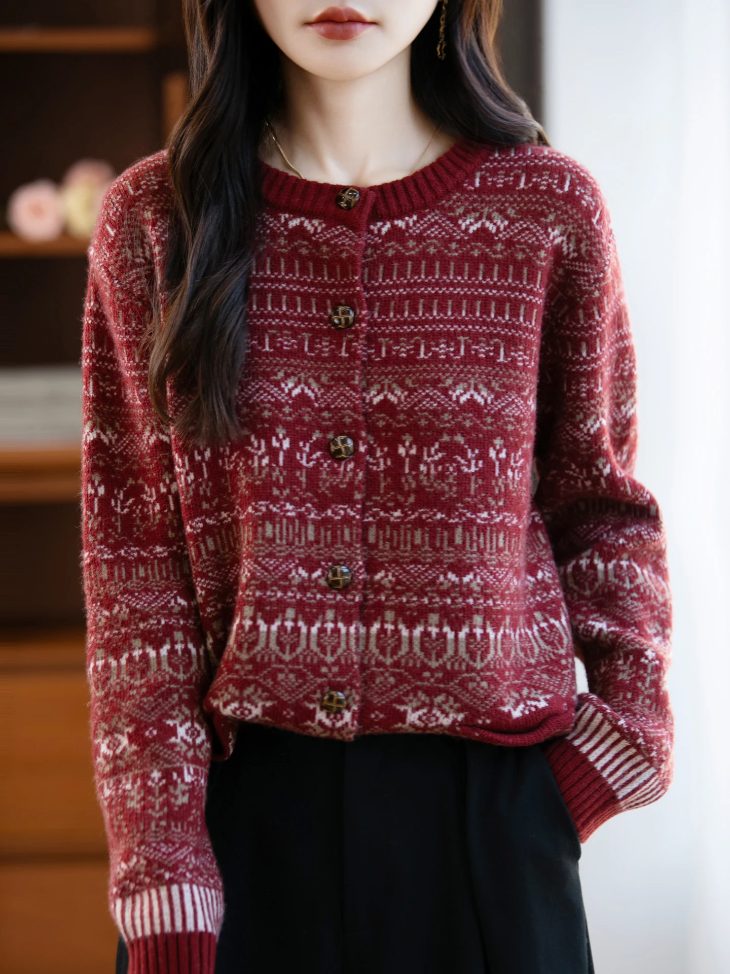 الخريف الشتاء Thiened الدب الفراء السيدات المفتوحة سترة فضفاضة مستديرة Ne المرقعة العرقية محبوك ملابس خارجية لينة طويلة Sve