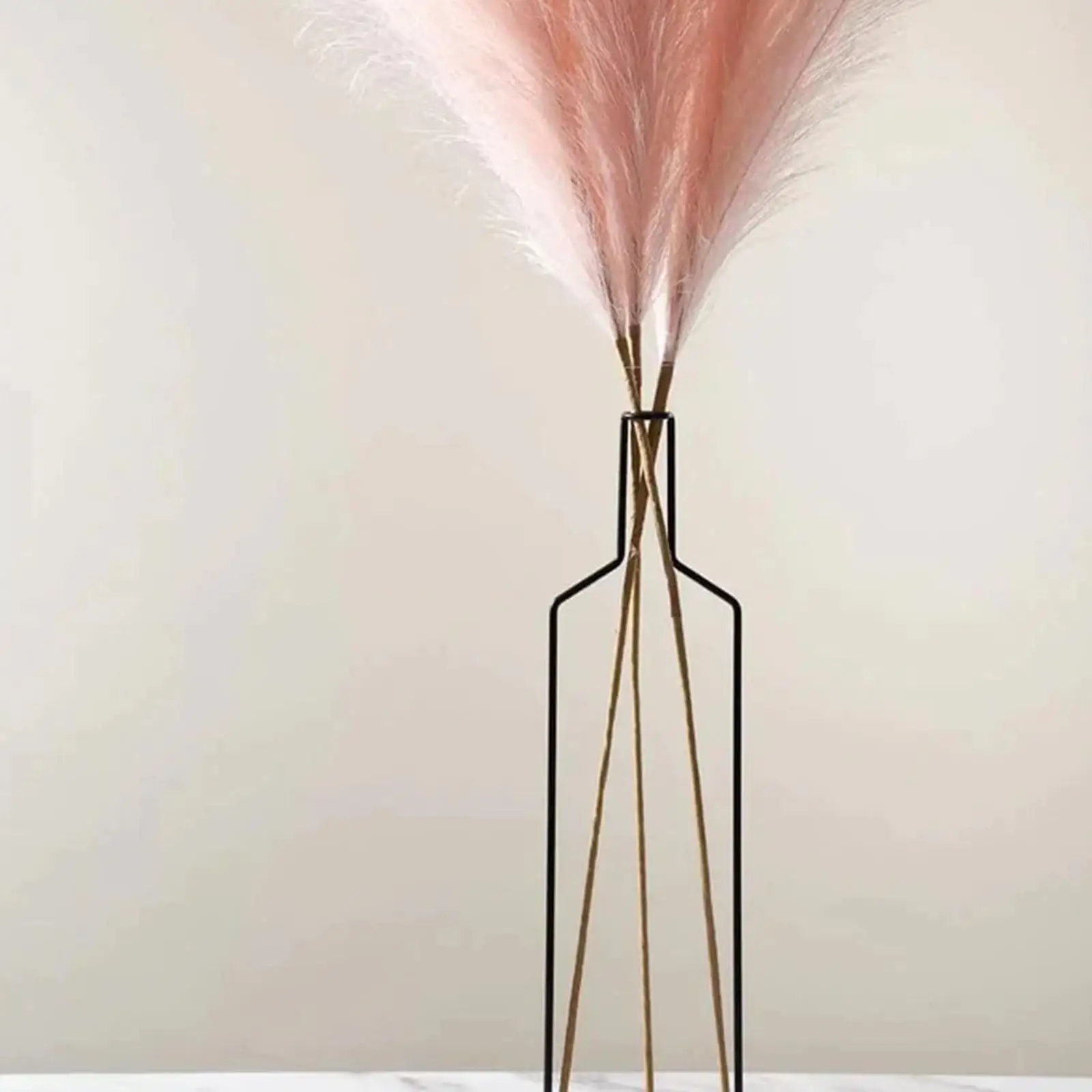 Фото Металлическая подставка для цветов в форме геометрического фигуры из проволоки, черная, современная, для свадеб, декора стола, дома и офиса