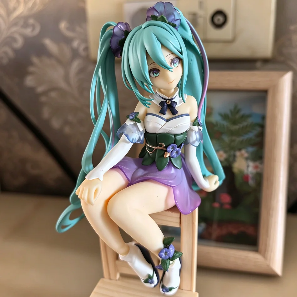 Hatsune Miku Anime Figure Virtual Singer PVC Collectible Statue Figurine, Kawaii Computer Desk Ornament Cake Topper Model Toy view 2