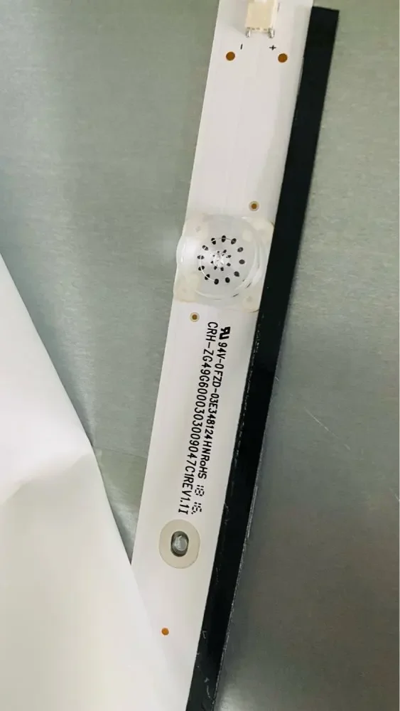 

LED Backlight strip 9 lamp for 49"TV H-LED49F501SS2S LB-C490F18-E5S-H-G01 CRH-ZG49G6000303009047C1REV1.1I