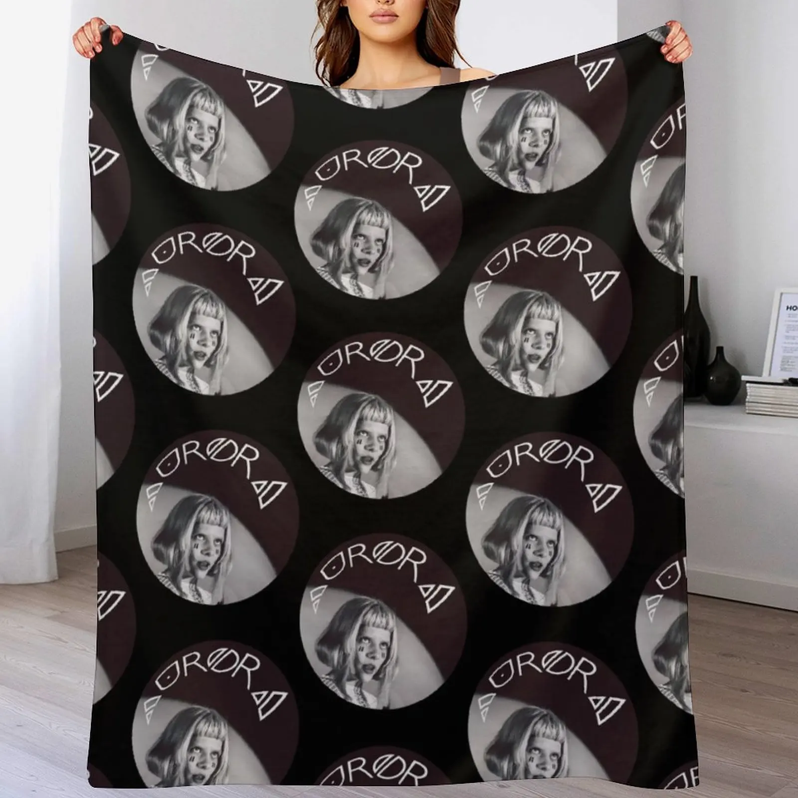 

Aurora Aksnes Throw Blanket Luxury Thicken Decorative Sofas Soft Beds Retros Blankets