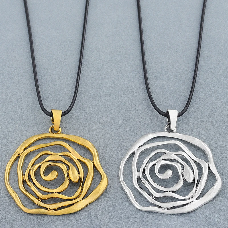 

1 PC Large Pendant Necklace with Floral Geometric Alloy Design Bohemian Style Long Length Adjustable Chain Necklace