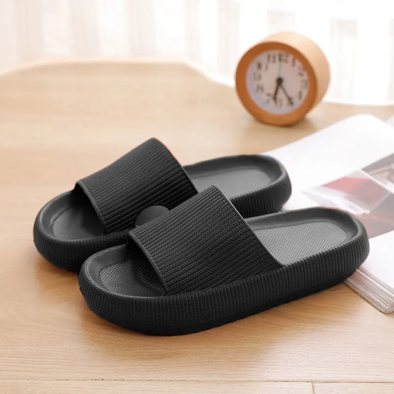 Thick Platform Cloud Slippers Women Fashion Buckle Soft Sole Pillow Slides Sandals Woman 2023 Summer Beach Non-Slip Flip Flops