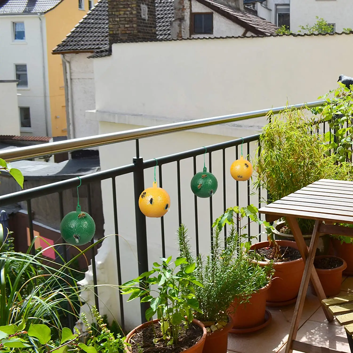 スティッキーフライトラップは果物のフライ、屋外、野菜のボールトラップ、植物、昆虫のキャッチャーのために吊るす