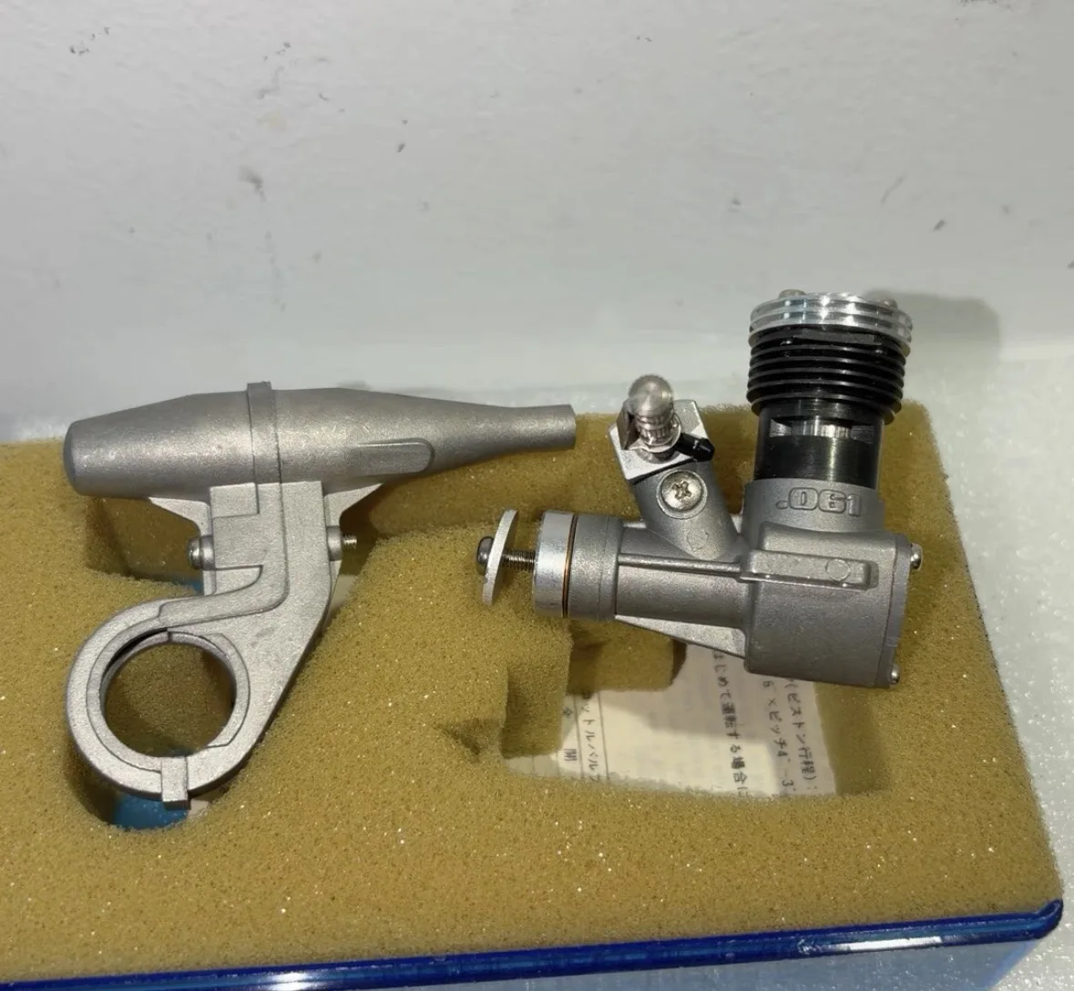 Rare Gmark .061 RC Glow Engine Japanese Made 1.0cc Front Rotary Valve (FRV) Nitro Engine with Muffler  - Vintage Micro Motor