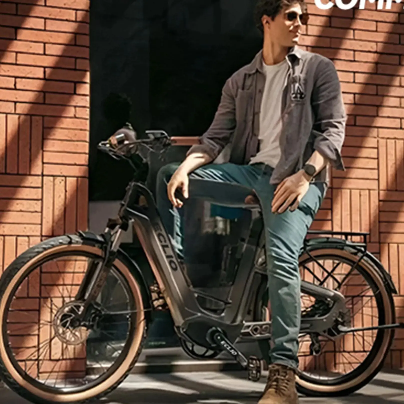 

Электровелосипед из углеродного волокна, двойная батарея 960 Вт·ч, запас хода 120 миль, двигатель 1200 Вт, скорость до 25 миль/ч, большие шины 26 дюймов, 7 скоростей, гидравлические тормоза