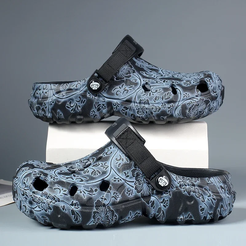 

Summer Men Slippers EVA Sandals Clogs Printing New Men's Hole Shoes Outdoor Beach Slides Home Garden Slides Male Working Shoes