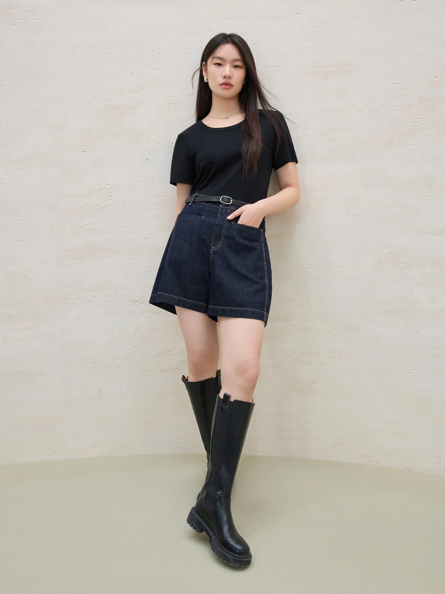 

DUSHU Plus Size Original Color Denim Shorts For Women 2025 Summer New Arrival Commuting High Waist Slim Jeans Shorts 25DS82060