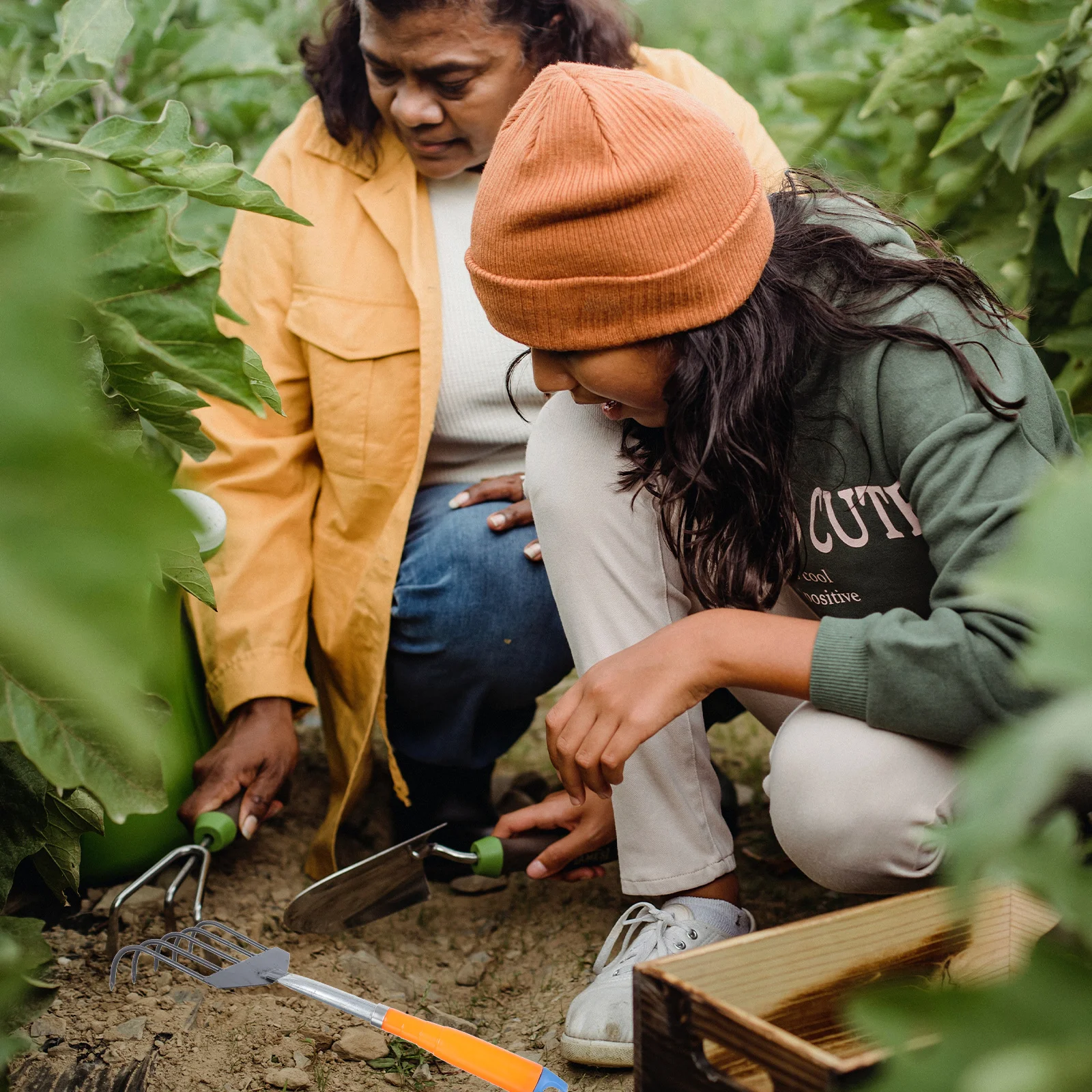 

2pcs Five-Tooth Soil Loosening Rake Sturdy Garden Hand Tool For Weeding Planting Beach Seafood Digging Portable Farm Implement