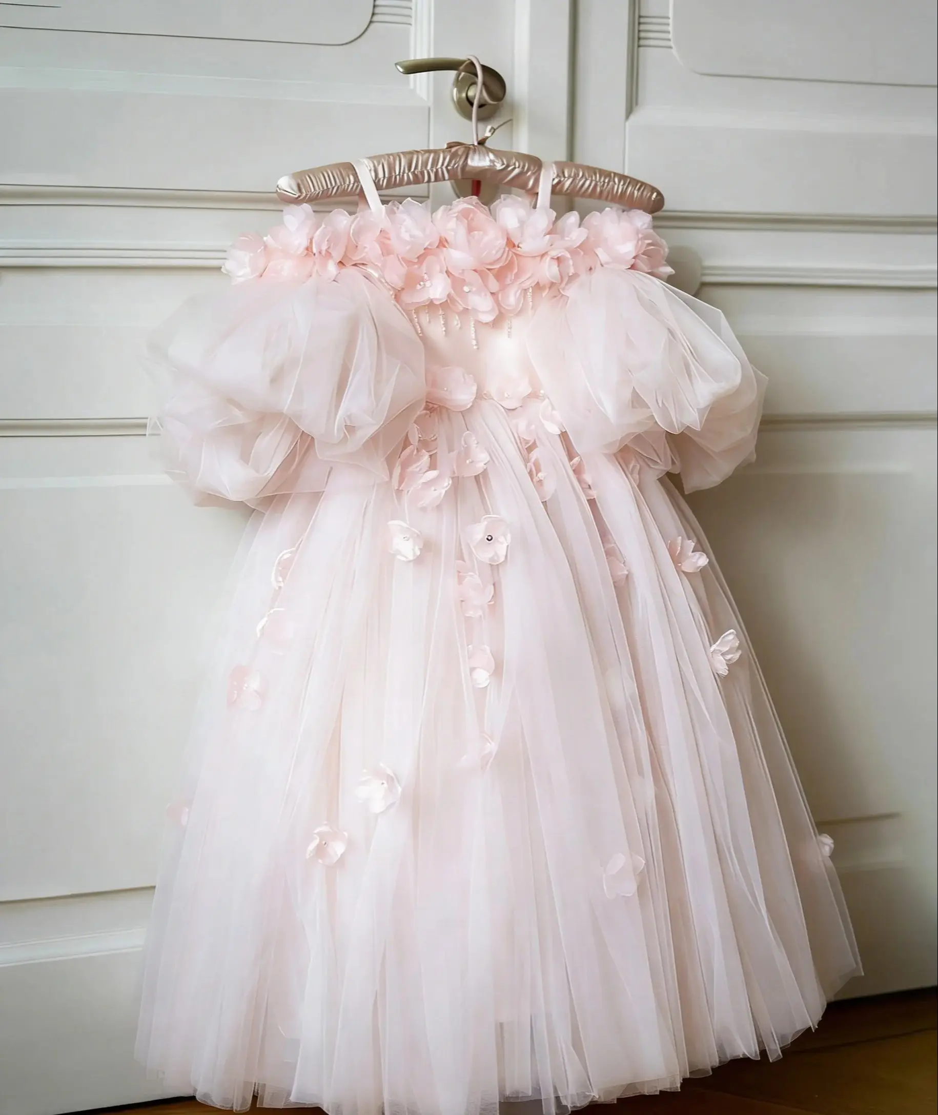 

Pink Flower Applique Elegant Flower Girl Dress for Wedding Tulle Fluffy With Bow Princess Birthday Party First Communion Gowns