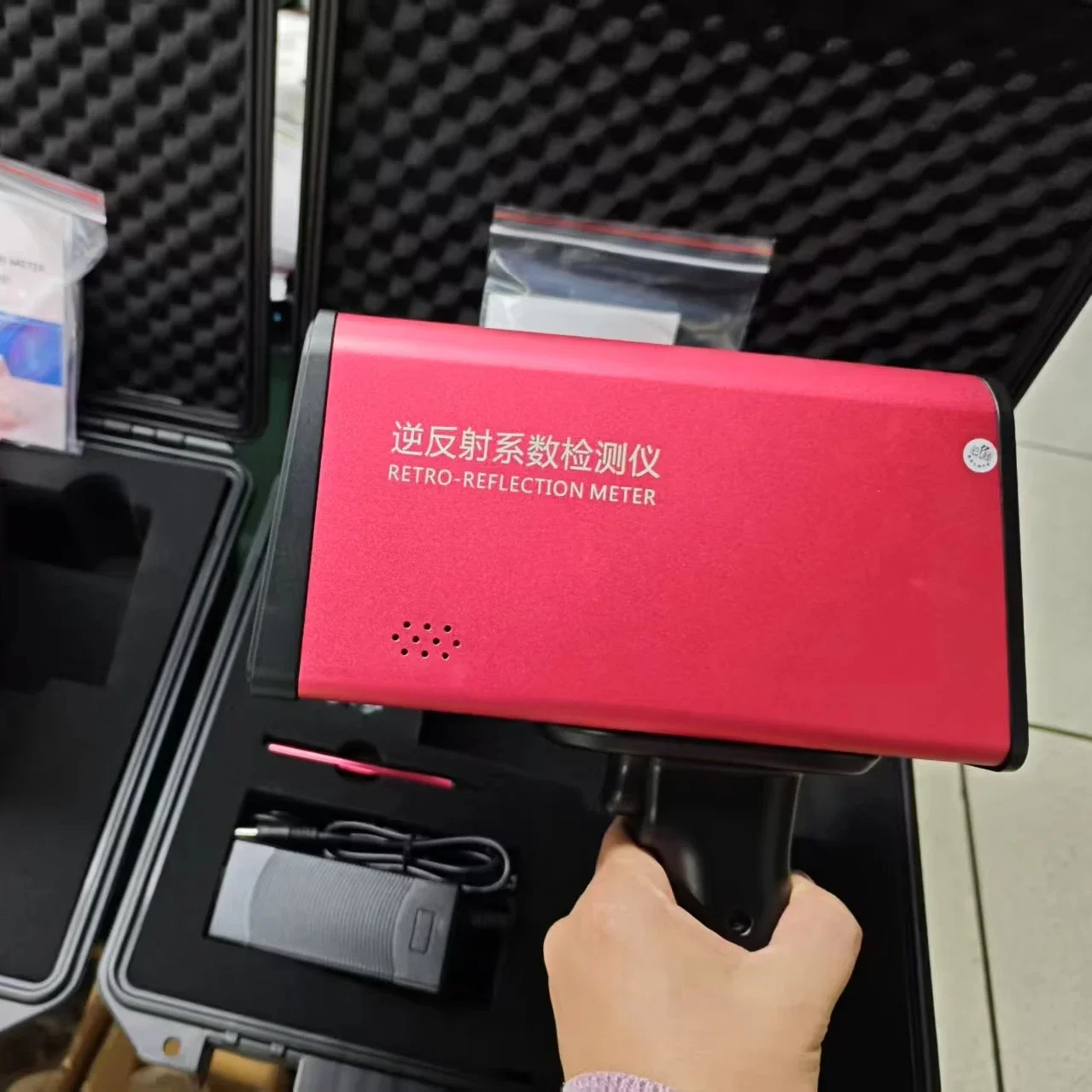 Factory Direct Supply Single Angle Retroreflectometer for Vertical Road Traffic Signs