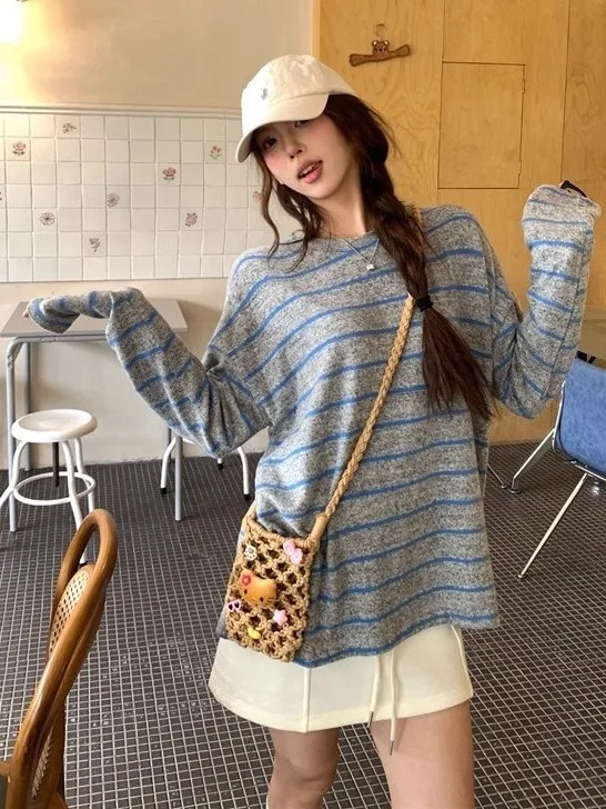 

Женский трикотажный джемпер в полоску с круглым вырезом, свободного кроя, мягкий и уютный, осенне-зимняя новинка, стройнящий топ для повседневной носки