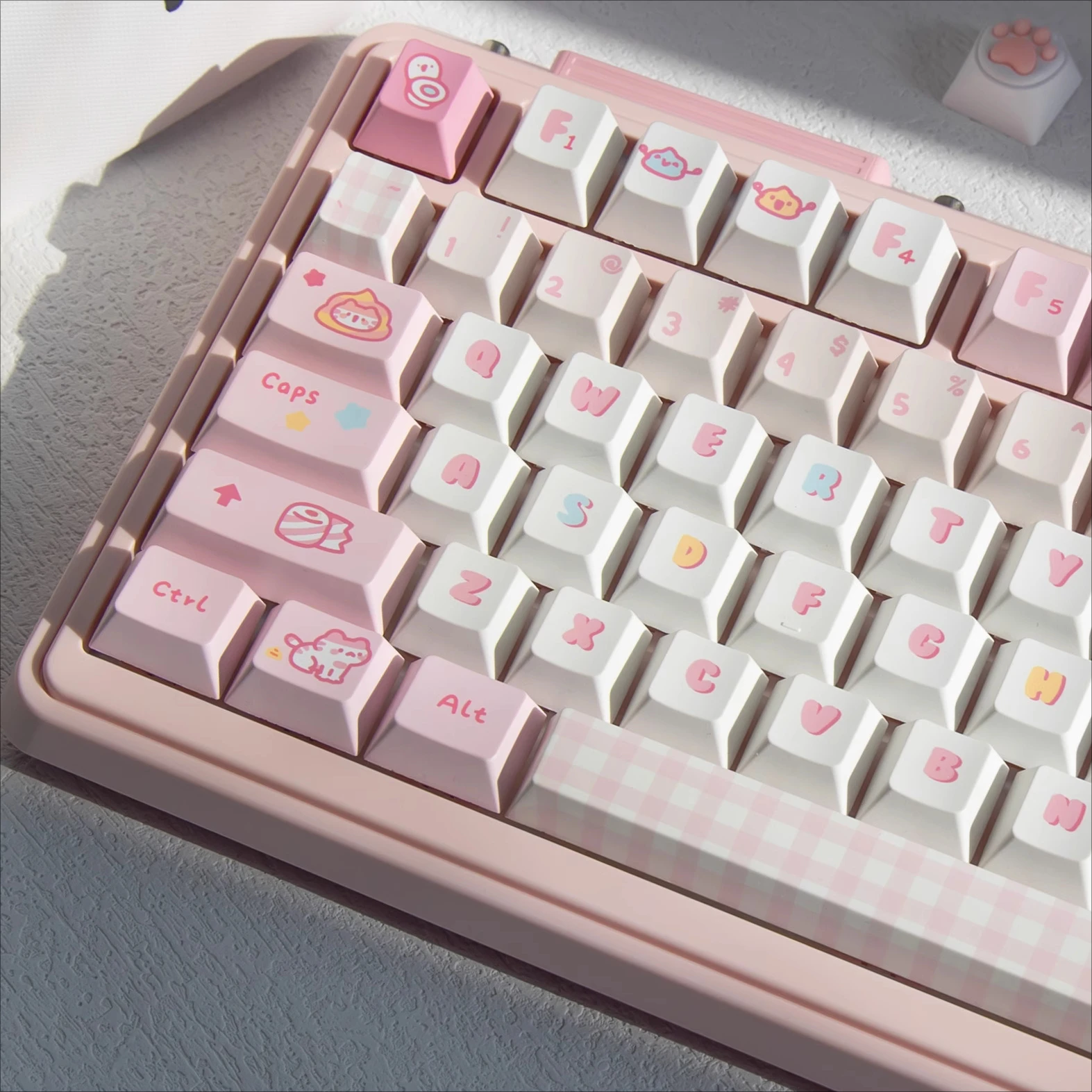 

Defense Cat Cat Shit Kitten, Customized Keyboard Mechanical Keyboard Keycaps