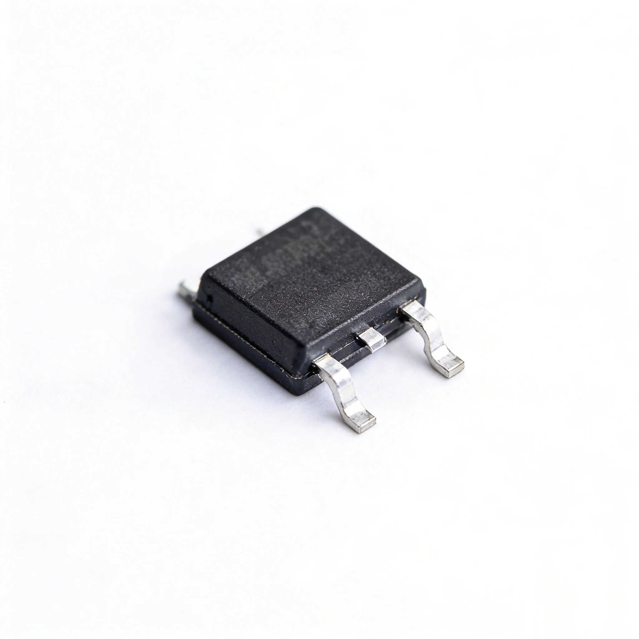 

Транзистор IGBT ISL9V3040D3ST-F085C DPAK (TO-252) 300 мДж, 400 В, N-канальный, для зажигания - модуль