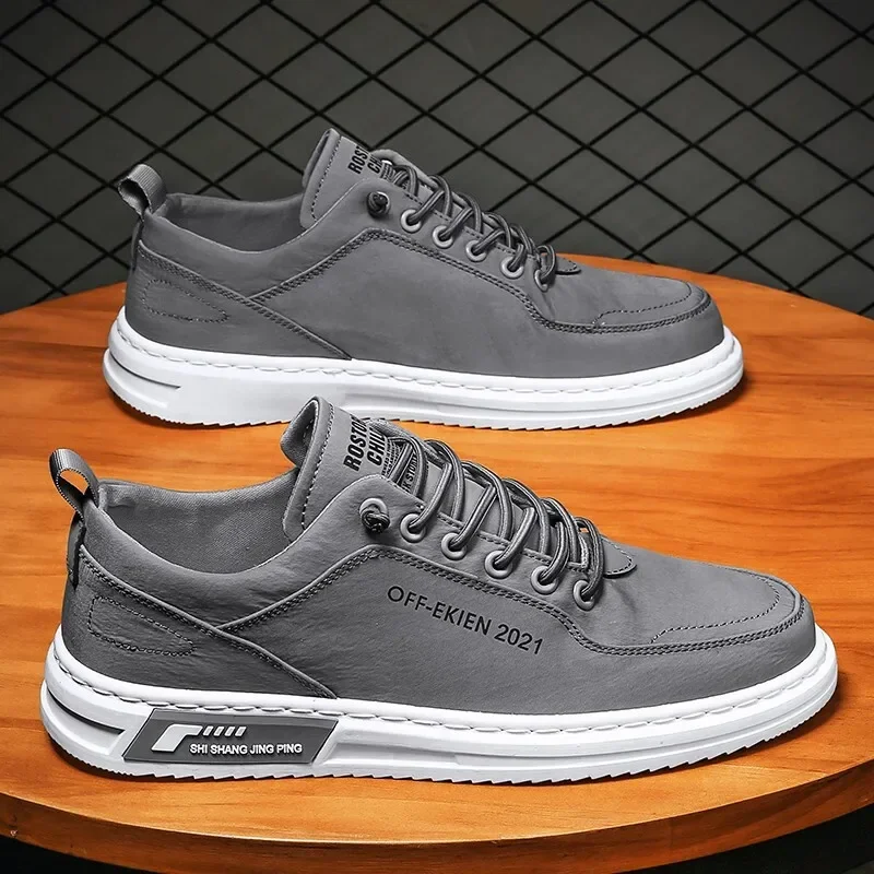 Men Canvas Shoes Ice Silk Casual Sneakers Men Breathable Walking Flats 2025 New Slip on Soft Light Vulcanized