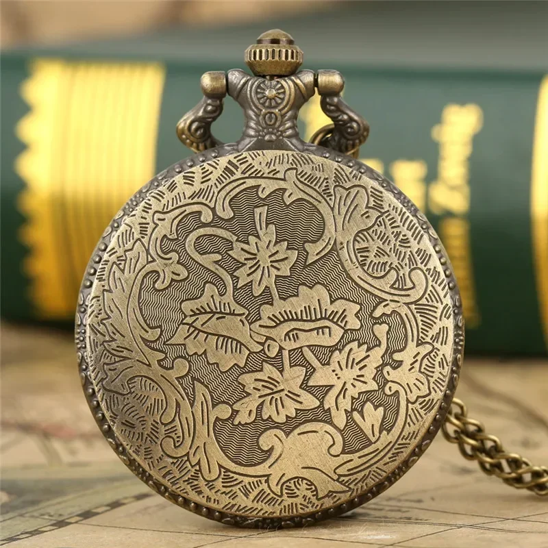 

Classic Eiffel Tower Paris France Building Arabic Numeral Men Women Quartz Pocket Watch Necklace Pendant Chain Clock Souvenir