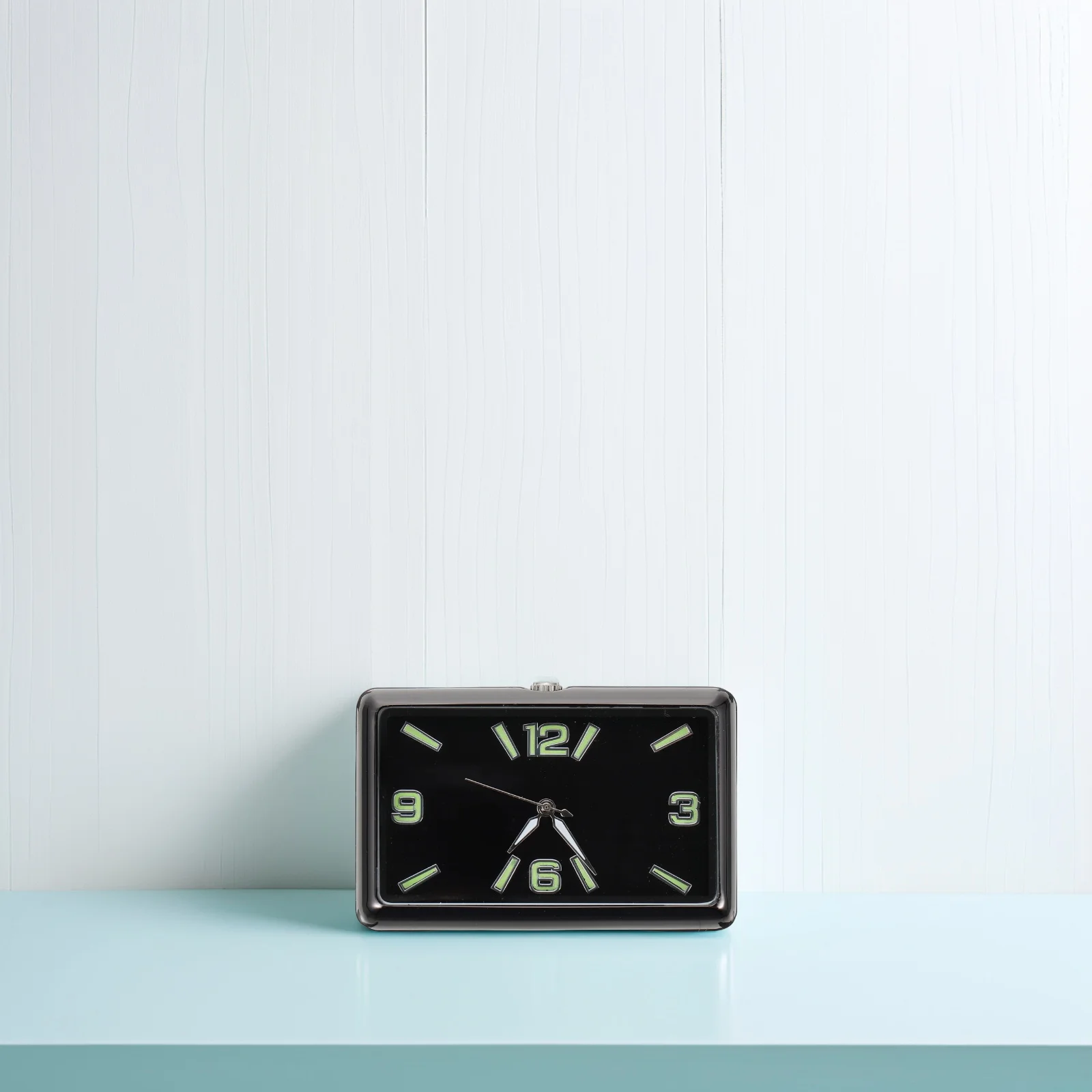 

Car Dashboard Decor Analog Clock Mini Fluorescent Clocks for Home Office School Square Personal Clock Non Obstructive View