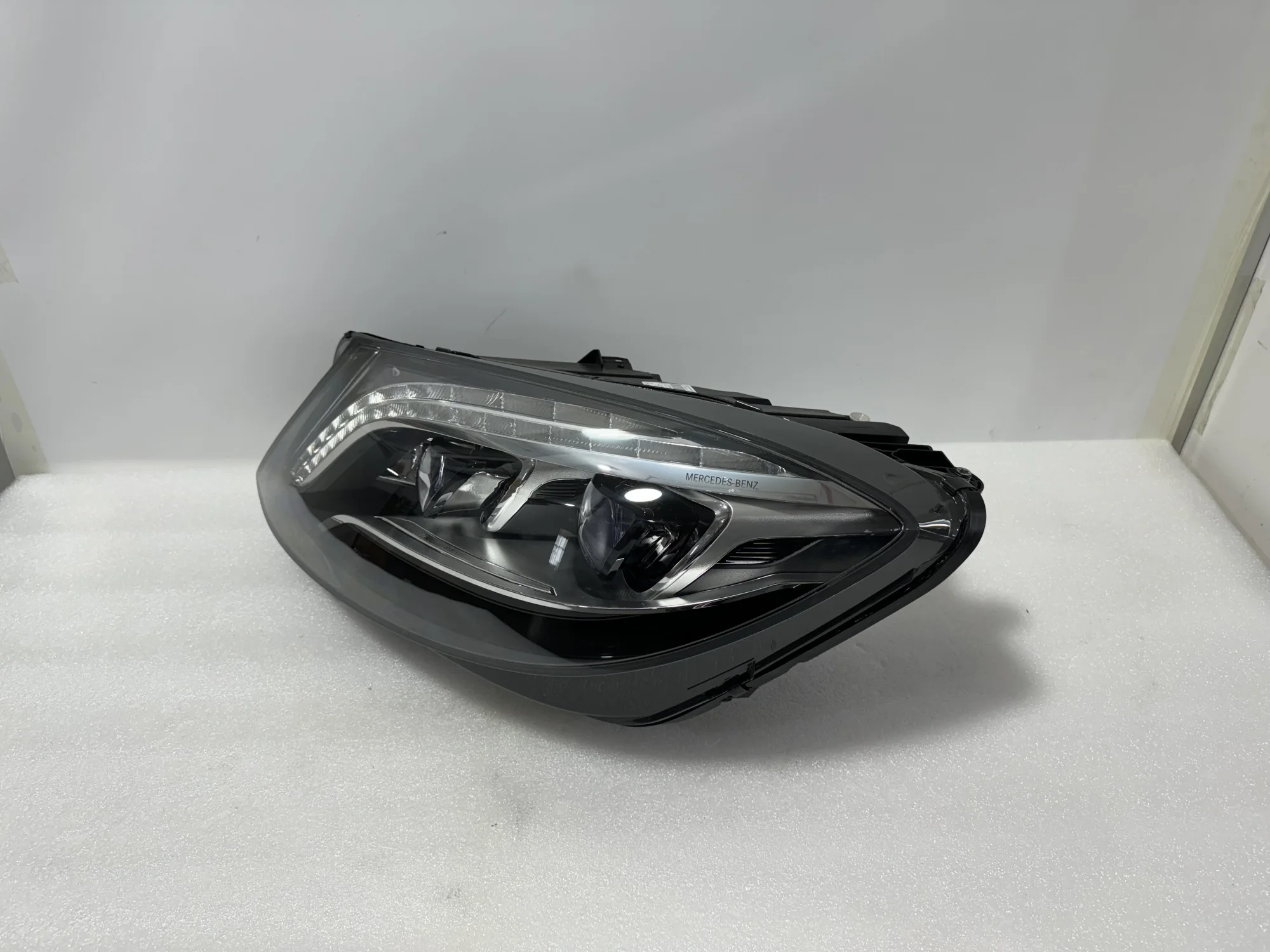 Suitable for Mercedes Benz S-Class W222 LED Headlamps 2017-2019 High Quality Headlamps S350 S400 W222 LED Headlamps